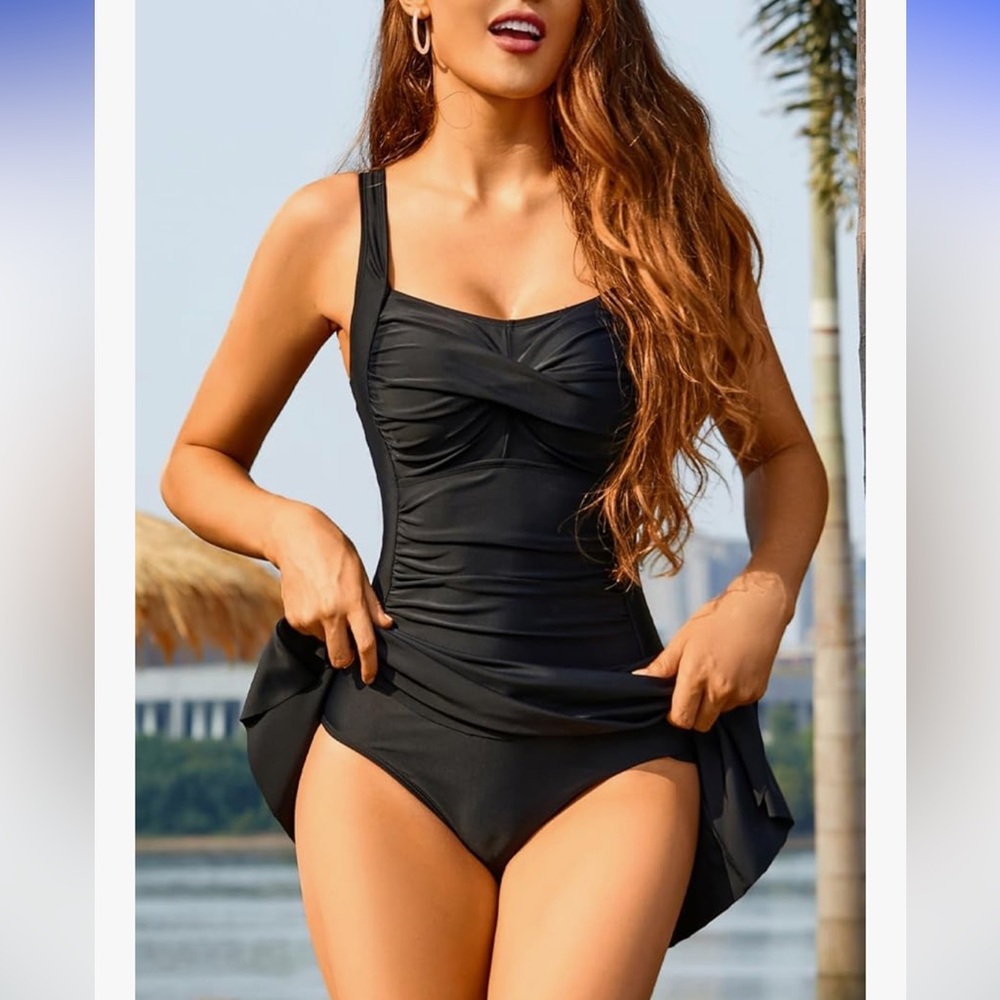 H20H Colours Slimming Swimsuit Sz M Black Skirted